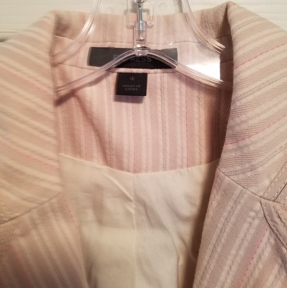 Express Pink pinstripe Blazer - Picture 2 of 4